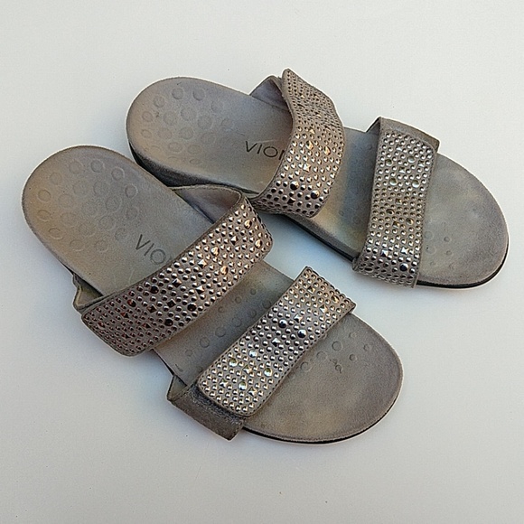 vionic gray sandals